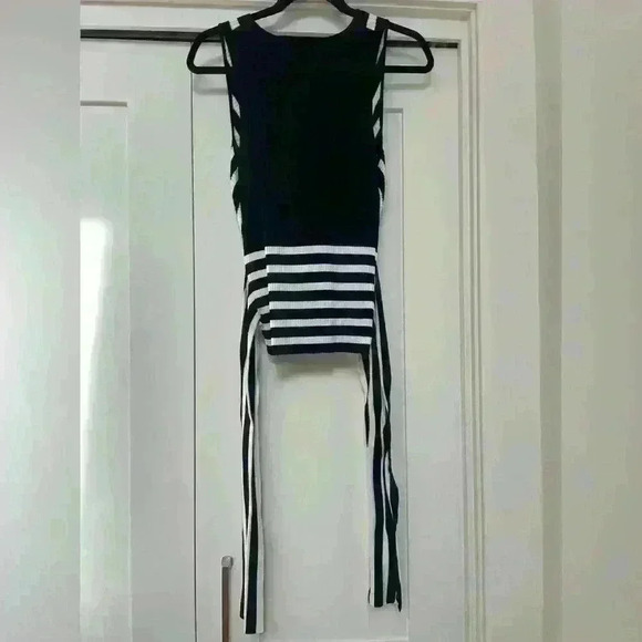 Parker Women’s Striped Winifred Knit Top. Size medium. - Picture 8 of 9